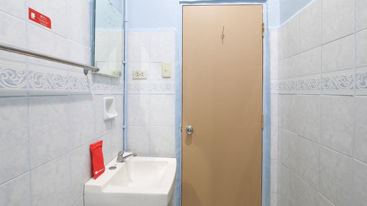 Reddoorz @ Kassel North Caloocan Exteriér fotografie